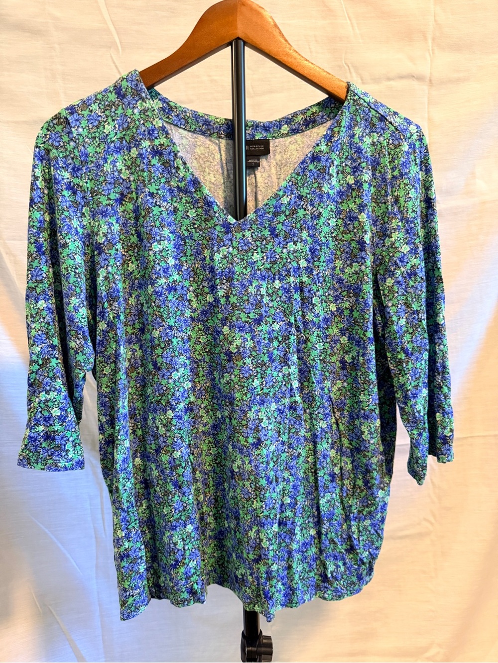 J. Jill Blue-Green Floral V-Neck 3/4 Sleeve Tee Size Large